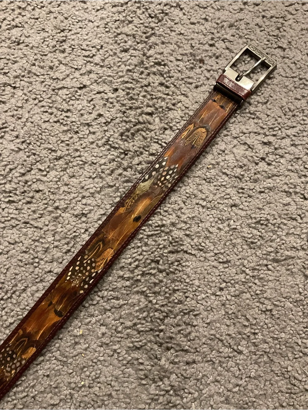 True Vintage Peacock Feather Brown Leather Belt with Brass-Toned Buckle 70’s